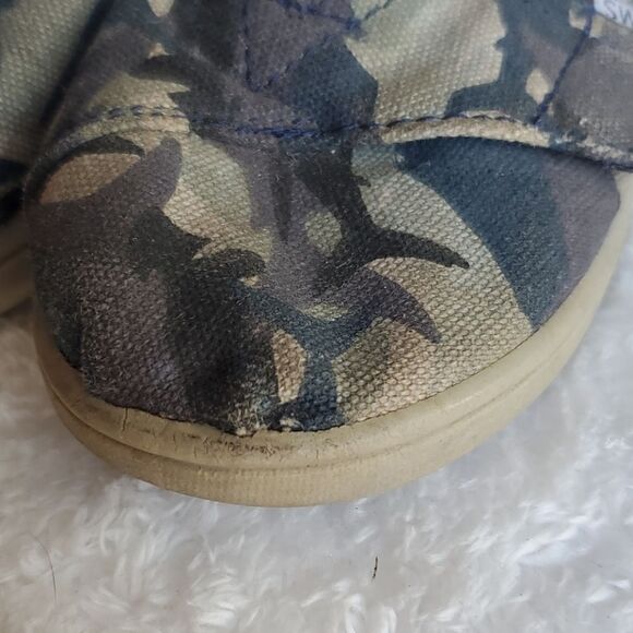 Toms Camouflage Shoes 8T - Picture 6 of 9